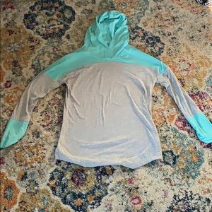 PUMA hooded running shirt